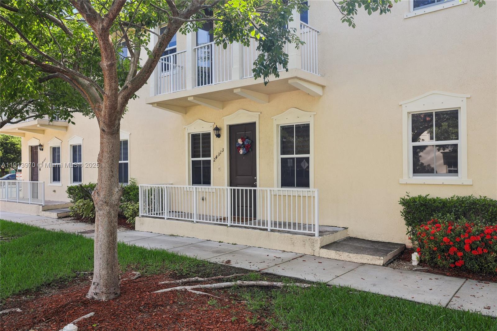 SUMMERVILLE SUB - Residential Lease