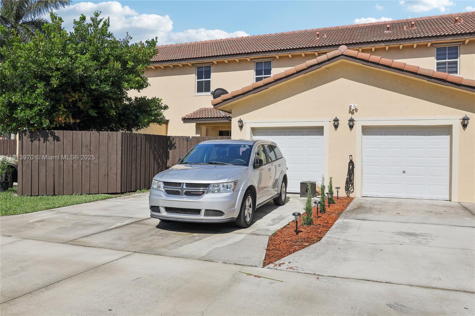 SUMMERVILLE SUB - Residential Lease