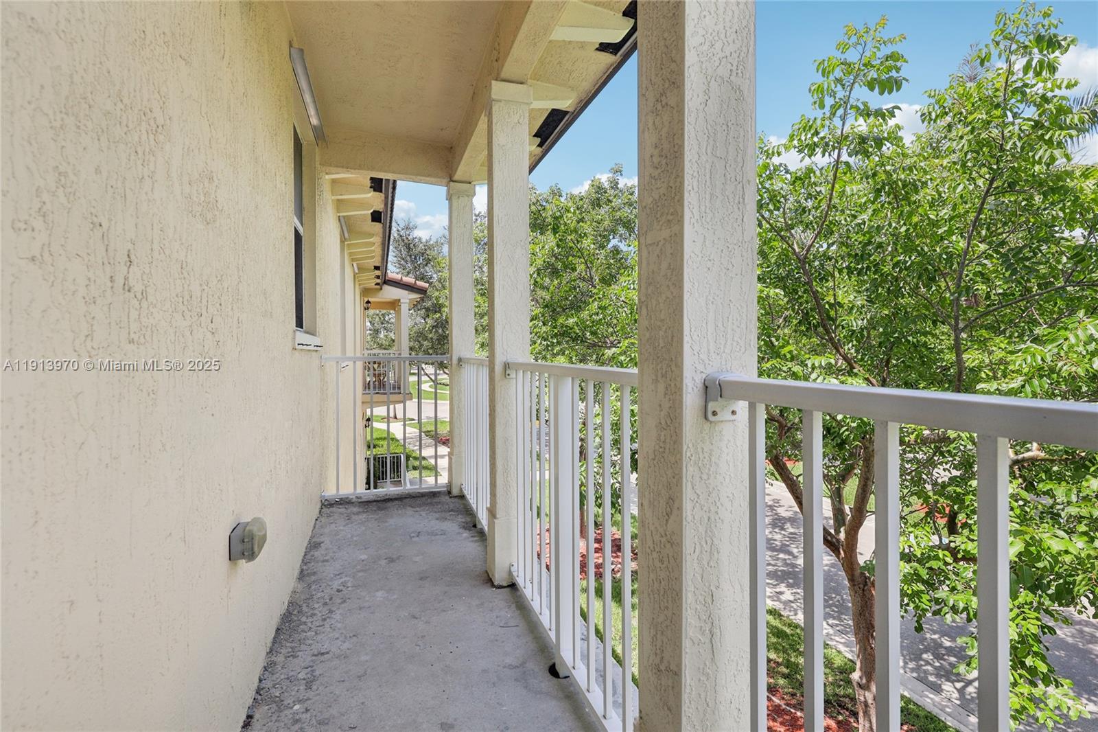 SUMMERVILLE SUB - Residential Lease