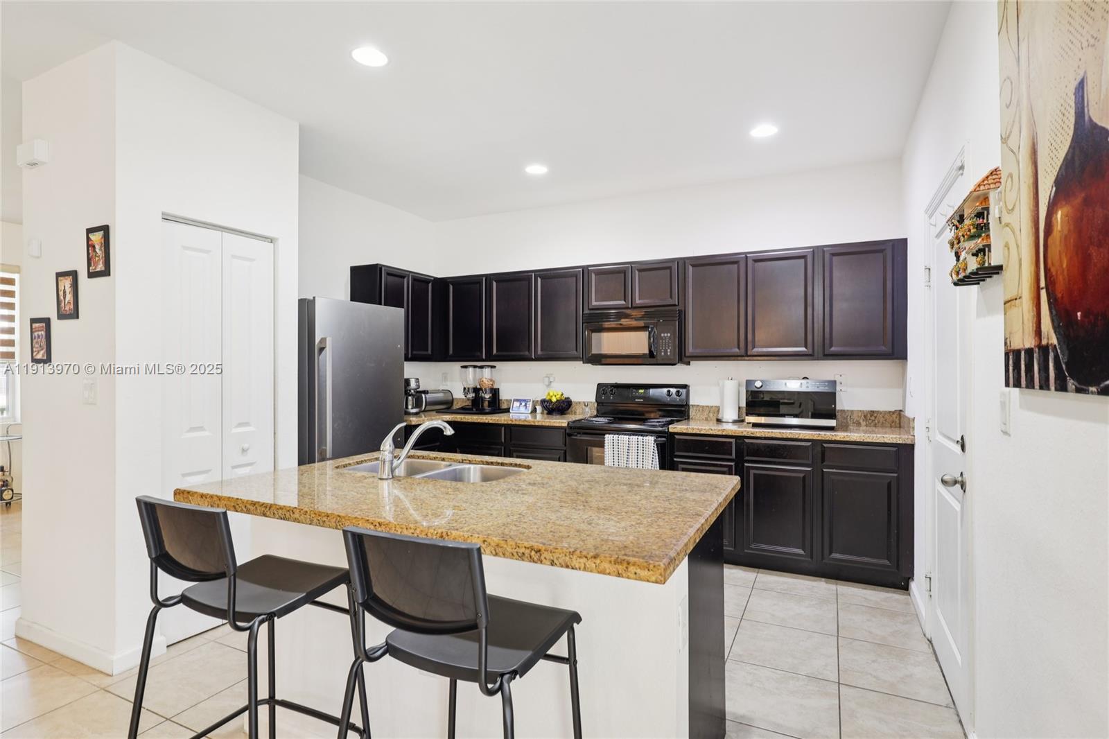 SUMMERVILLE SUB - Residential Lease