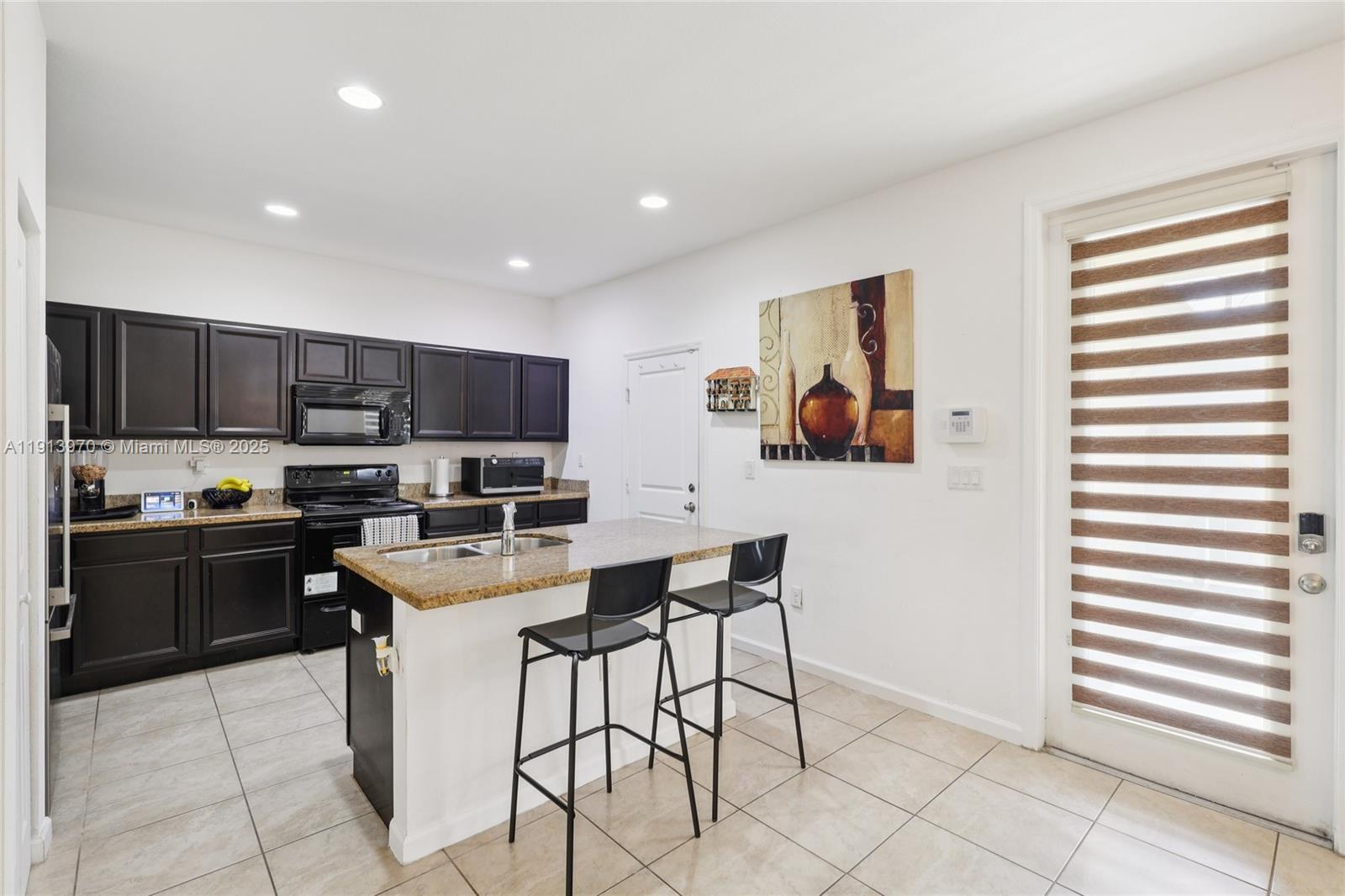 SUMMERVILLE SUB - Residential Lease