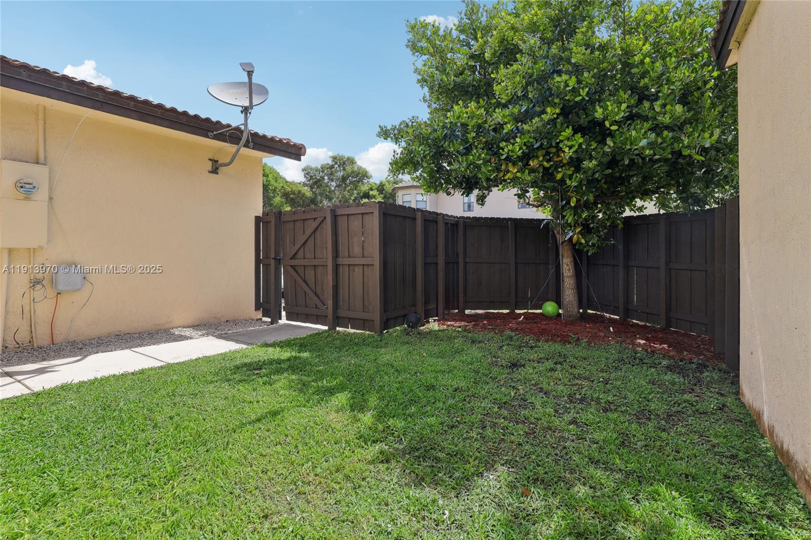 SUMMERVILLE SUB - Residential Lease