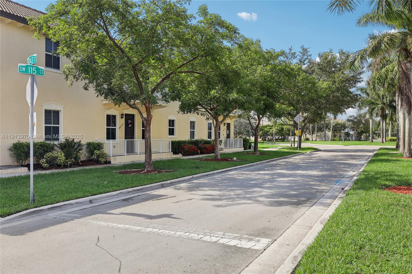 SUMMERVILLE SUB - Residential Lease