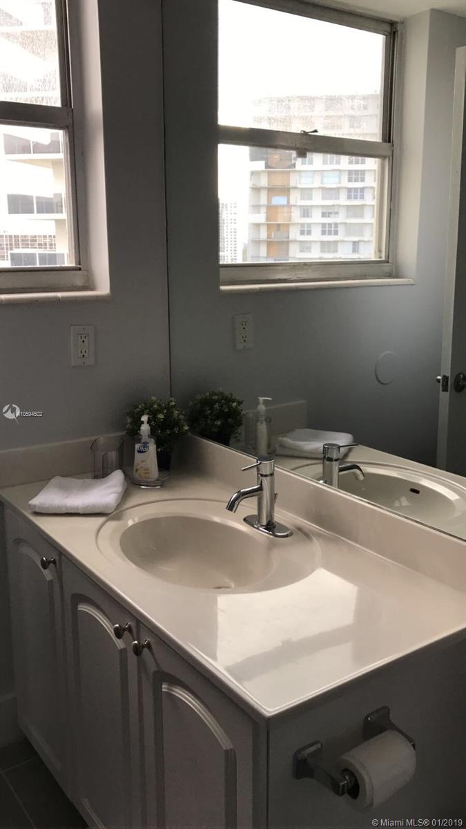 TIDES ON HOLLYWOOD BEACH - Residential Lease