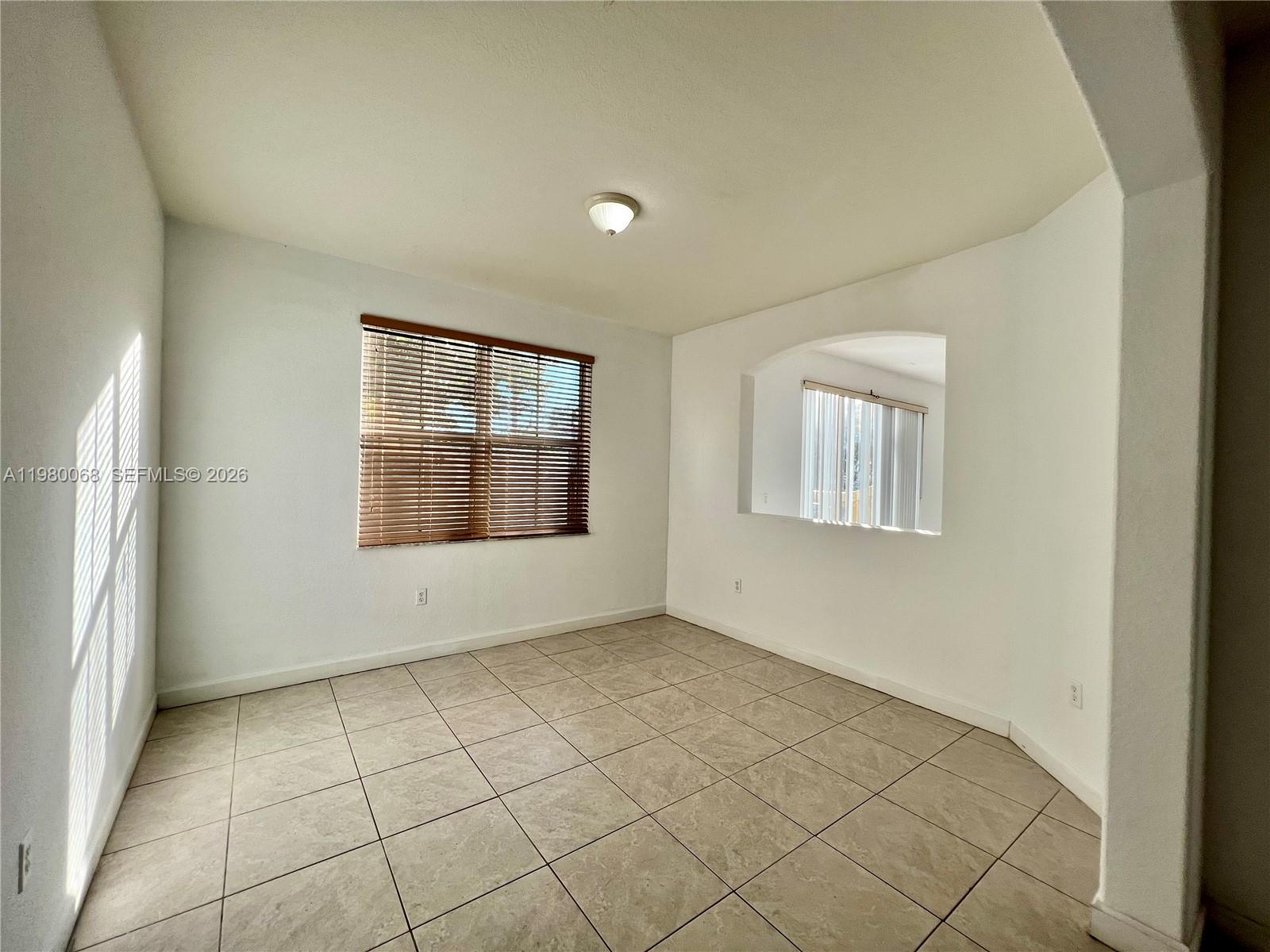 CENTURY BREEZE - Residential Lease