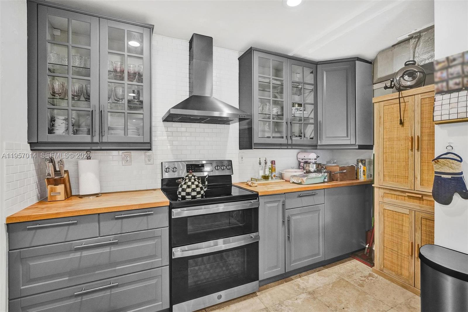 BAY HARBOR ISLAND - Residential