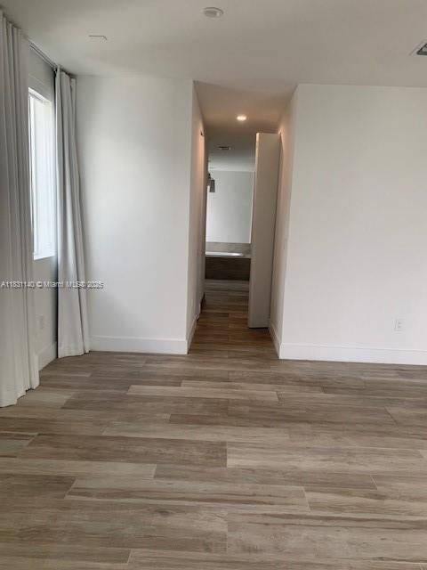 DORAL COMMONS RESIDENTIAL - Residential Lease