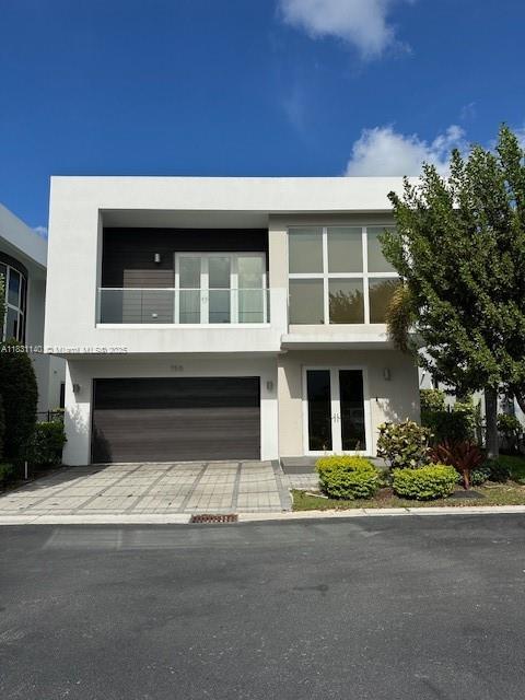 This beautiful modern home in the prestigious Modern 45 Community feature 4 bedrooms and 4 bathrooms, water treatment systems and Ultra Dehumidifier system for the whole house. Close to great schools, Great Restaurants, malls, close to Miami Airport. Don't miss this opportunity.