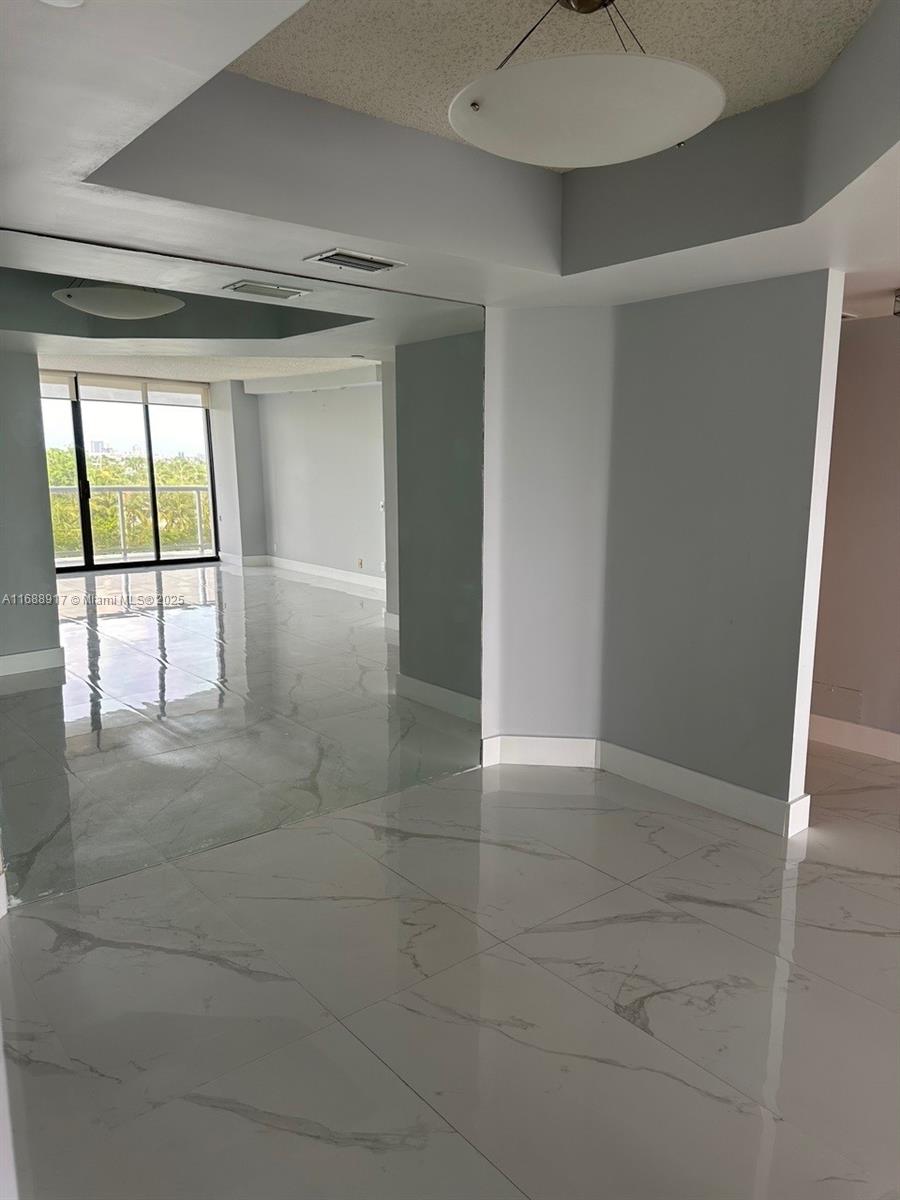 Rental Property at 3640 Yacht Club Dr 503, Aventura, Miami-Dade County, Florida - Bedrooms: 2 
Bathrooms: 2  - $3,300 MO.