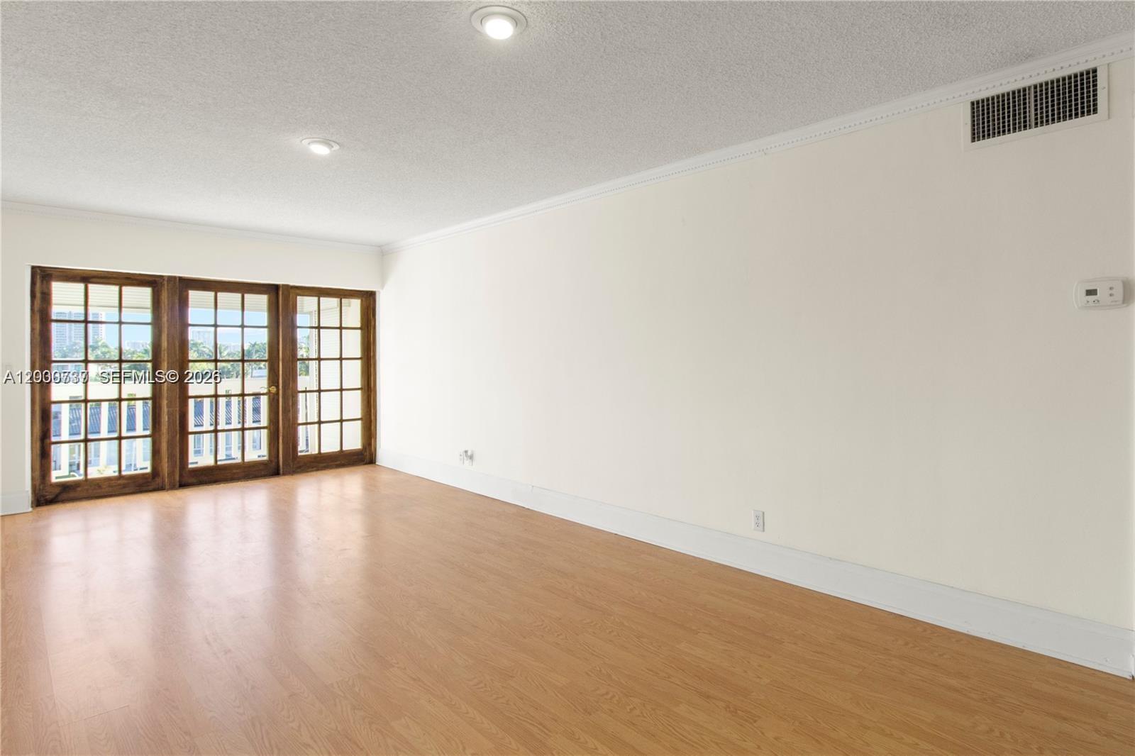 ISLE OF PARADISE CO-OP F - Residential Lease