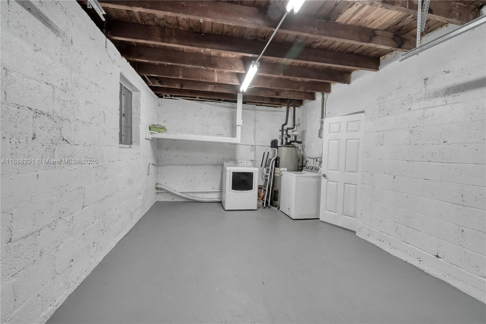 OAK RIDGE PARK - Residential Lease