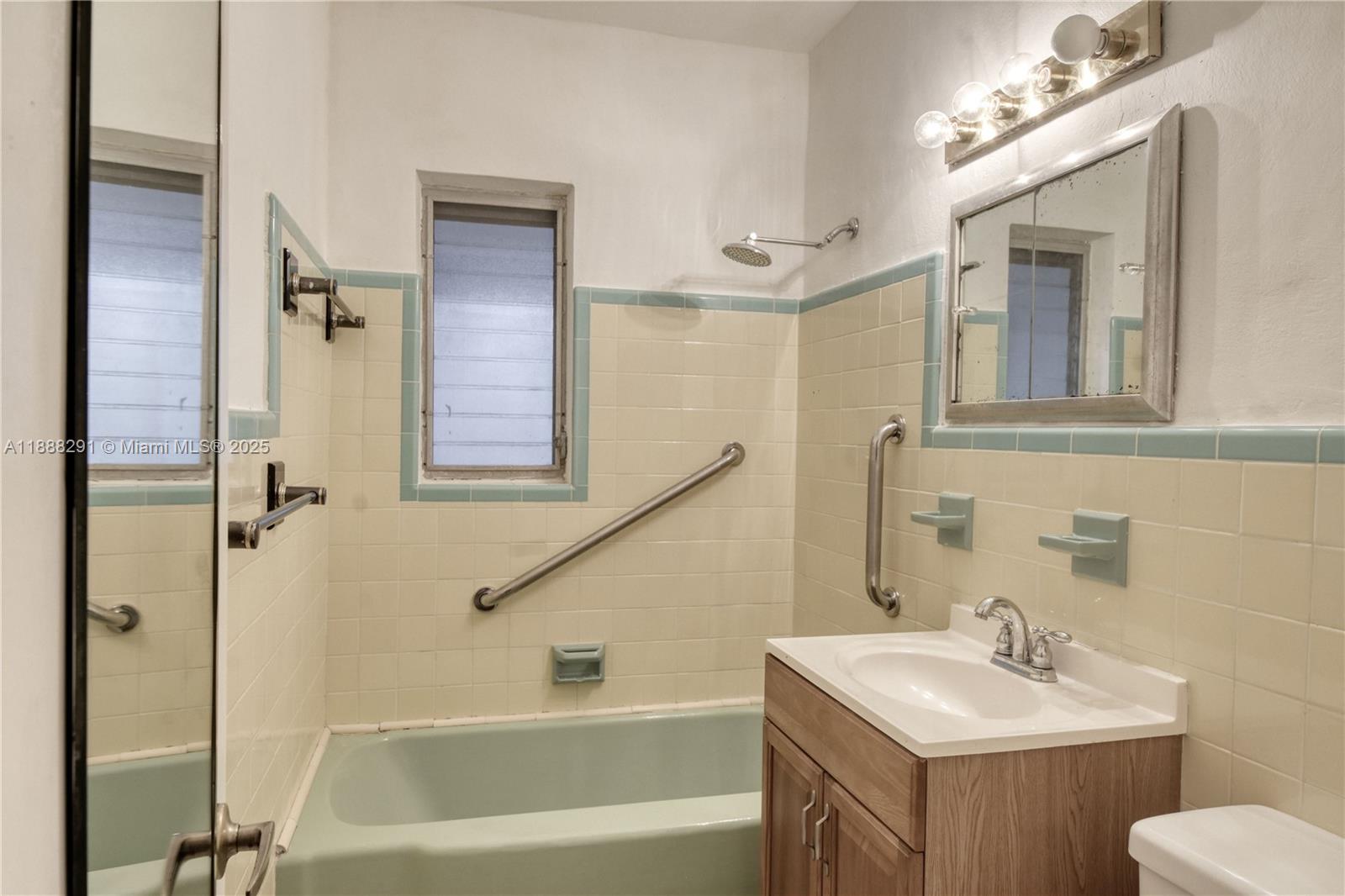 OAK RIDGE PARK - Residential Lease