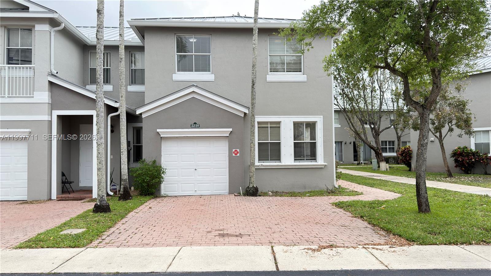 SHOMA VILLAS III AT ROYAL - Residential