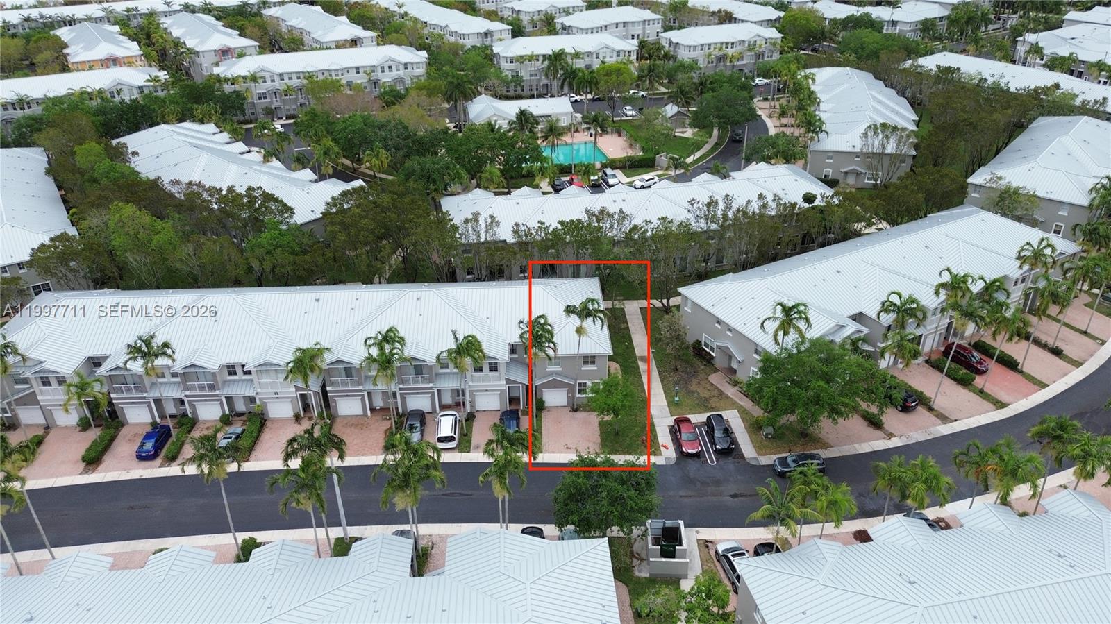 SHOMA VILLAS III AT ROYAL - Residential