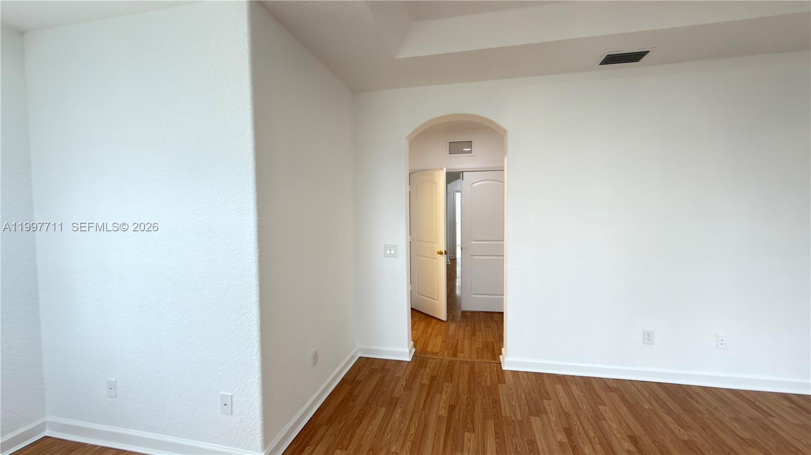 SHOMA VILLAS III AT ROYAL - Residential