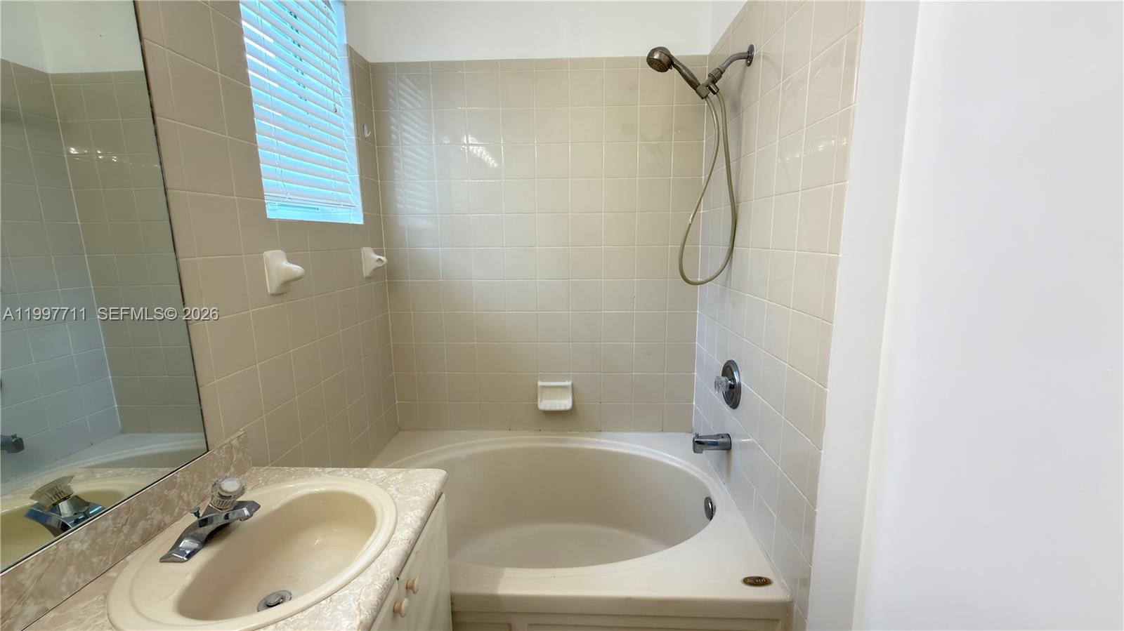 SHOMA VILLAS III AT ROYAL - Residential