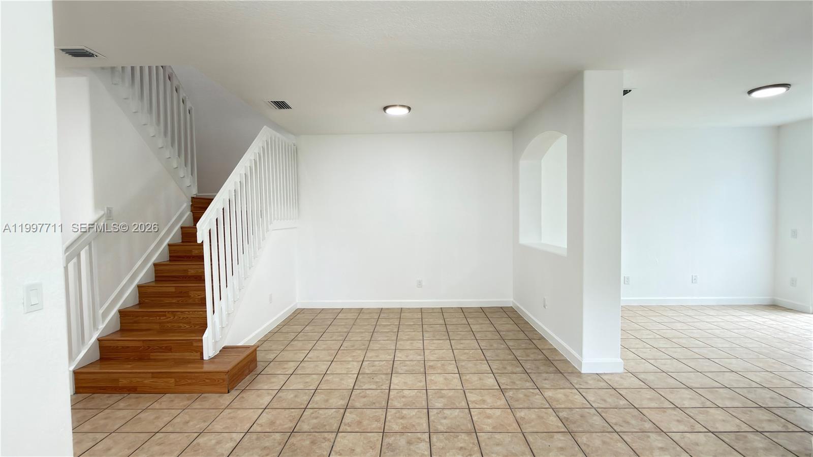 SHOMA VILLAS III AT ROYAL - Residential