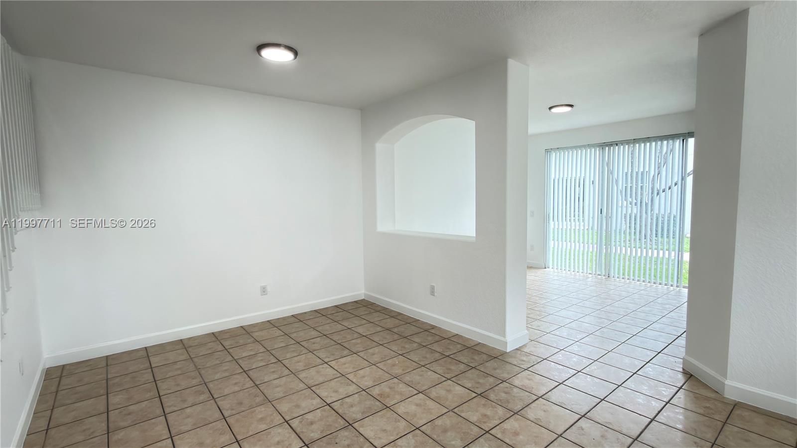 SHOMA VILLAS III AT ROYAL - Residential