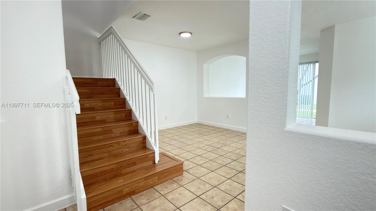 SHOMA VILLAS III AT ROYAL - Residential