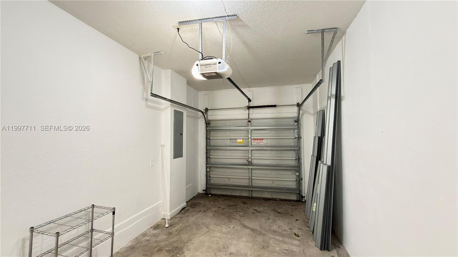 SHOMA VILLAS III AT ROYAL - Residential