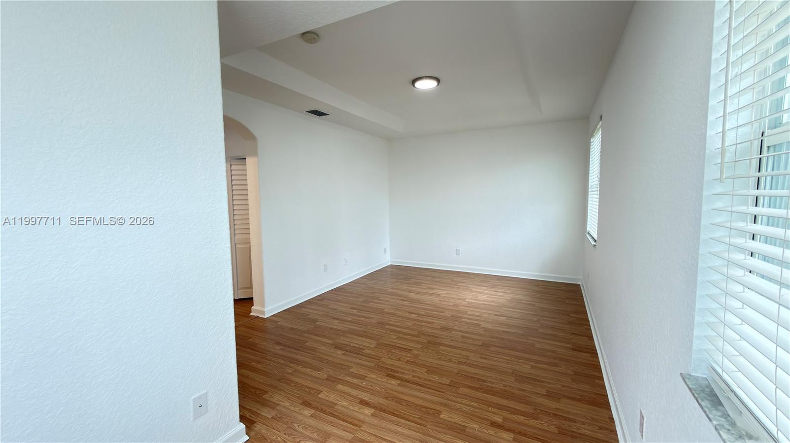 SHOMA VILLAS III AT ROYAL - Residential