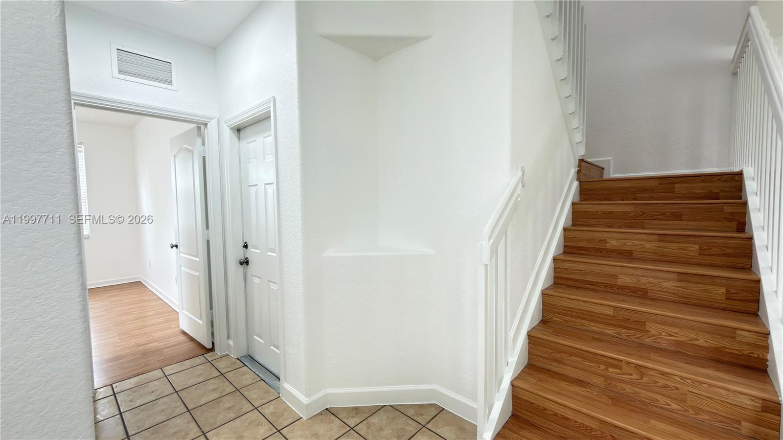 SHOMA VILLAS III AT ROYAL - Residential