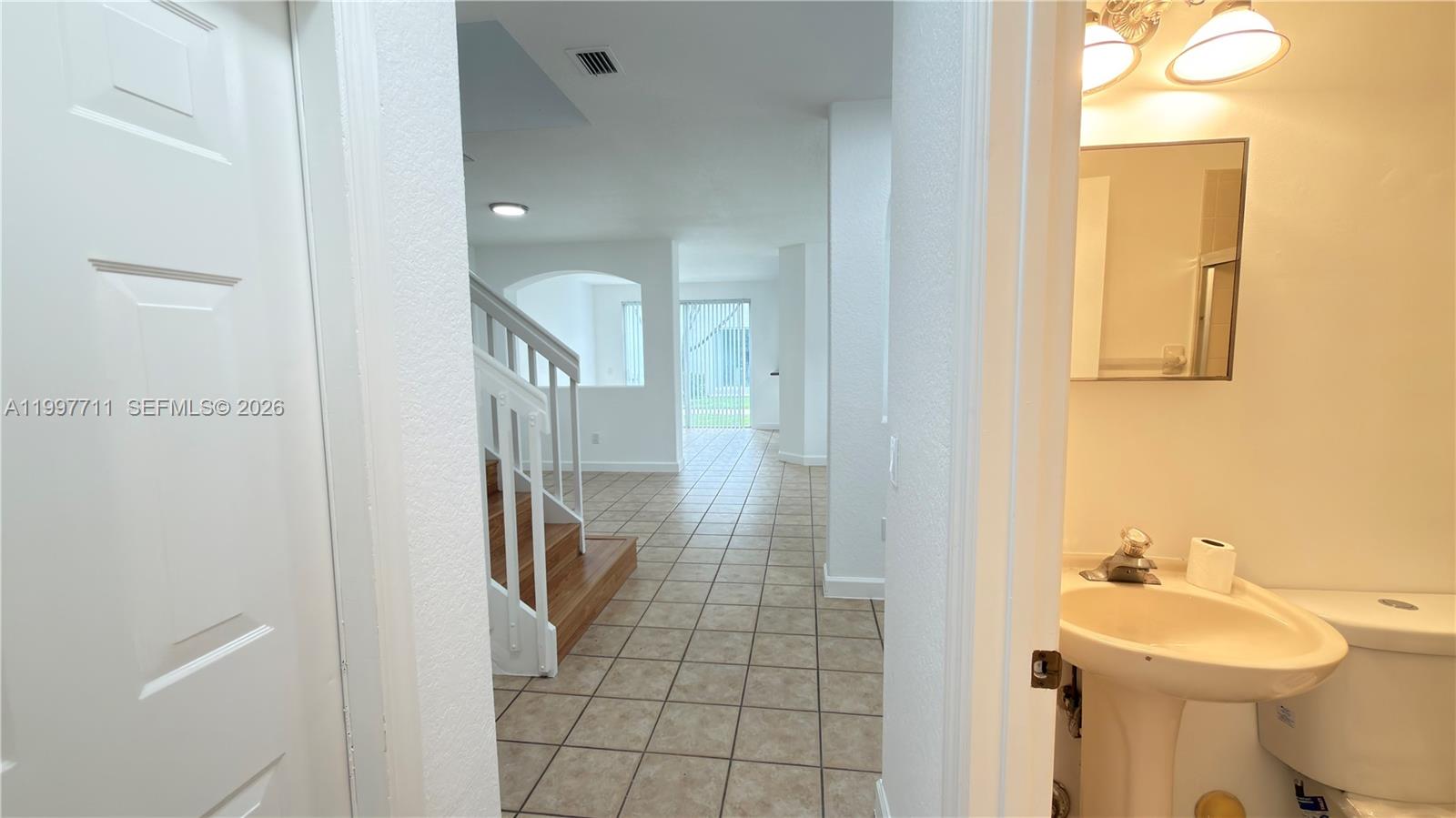 SHOMA VILLAS III AT ROYAL - Residential