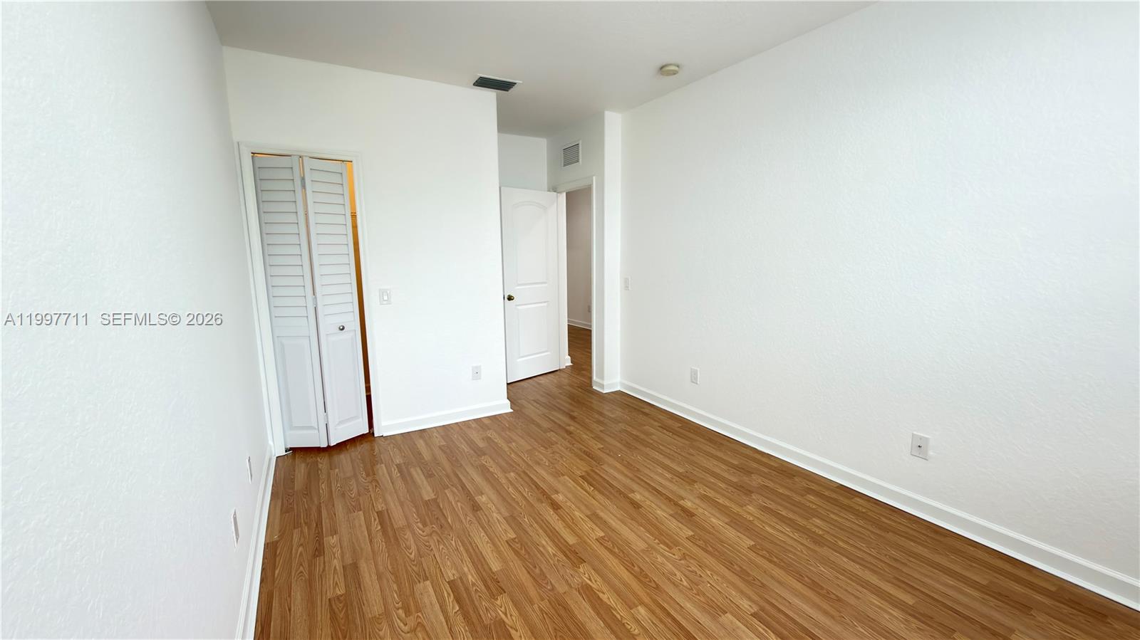 SHOMA VILLAS III AT ROYAL - Residential