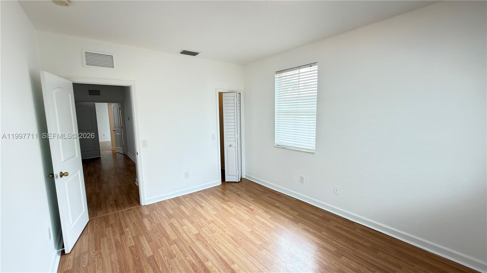 SHOMA VILLAS III AT ROYAL - Residential