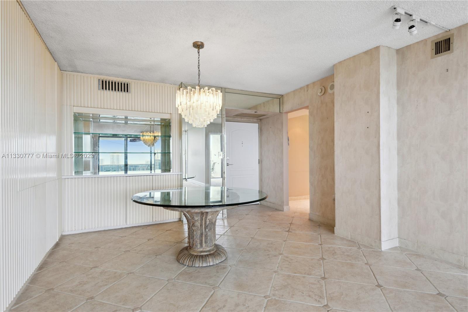 AVENTURA ELDORADO CONDO - Residential