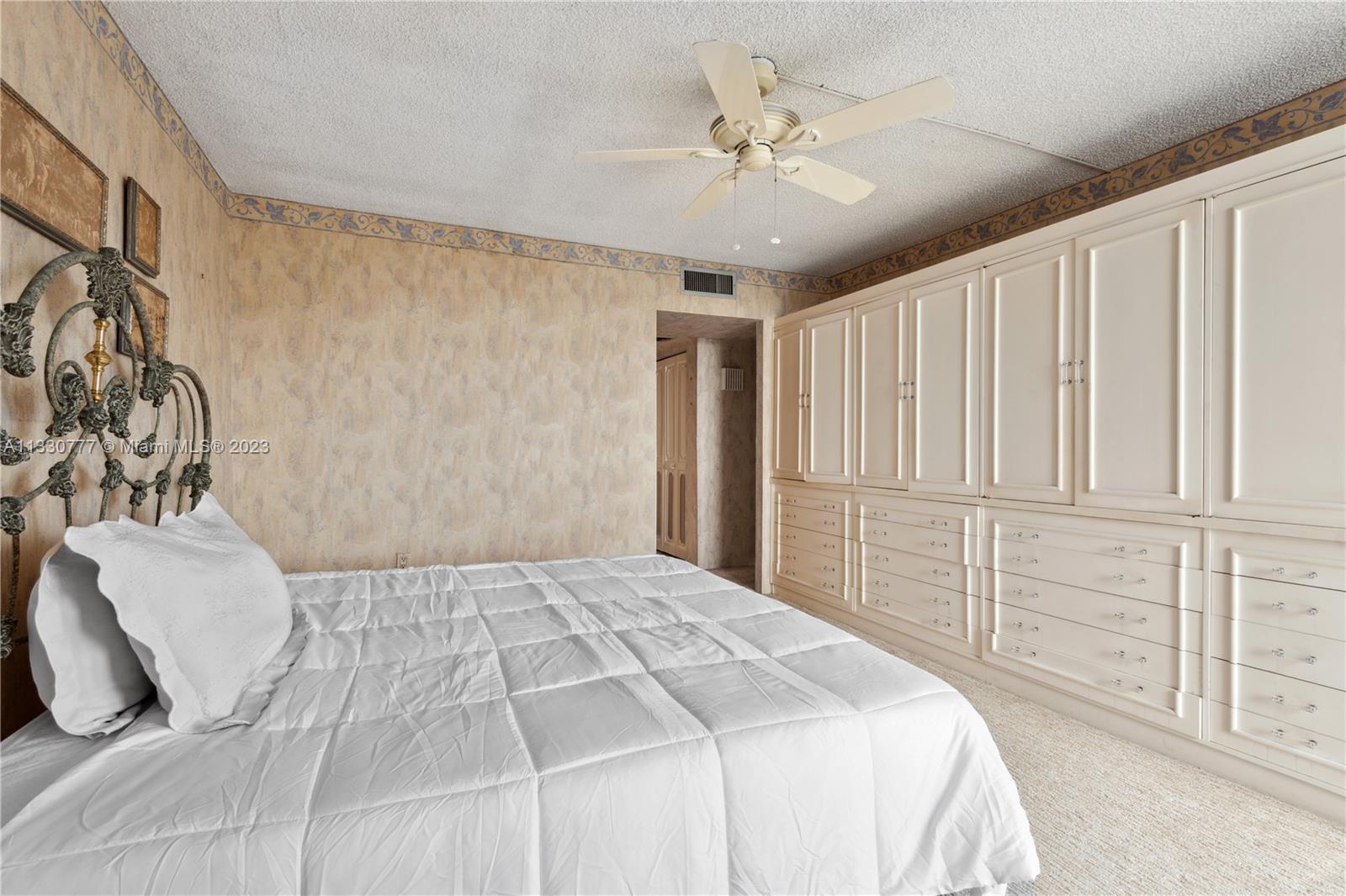 AVENTURA ELDORADO CONDO - Residential