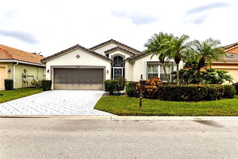 12244 Castle Pines Rd Boynton Beach FL 33437