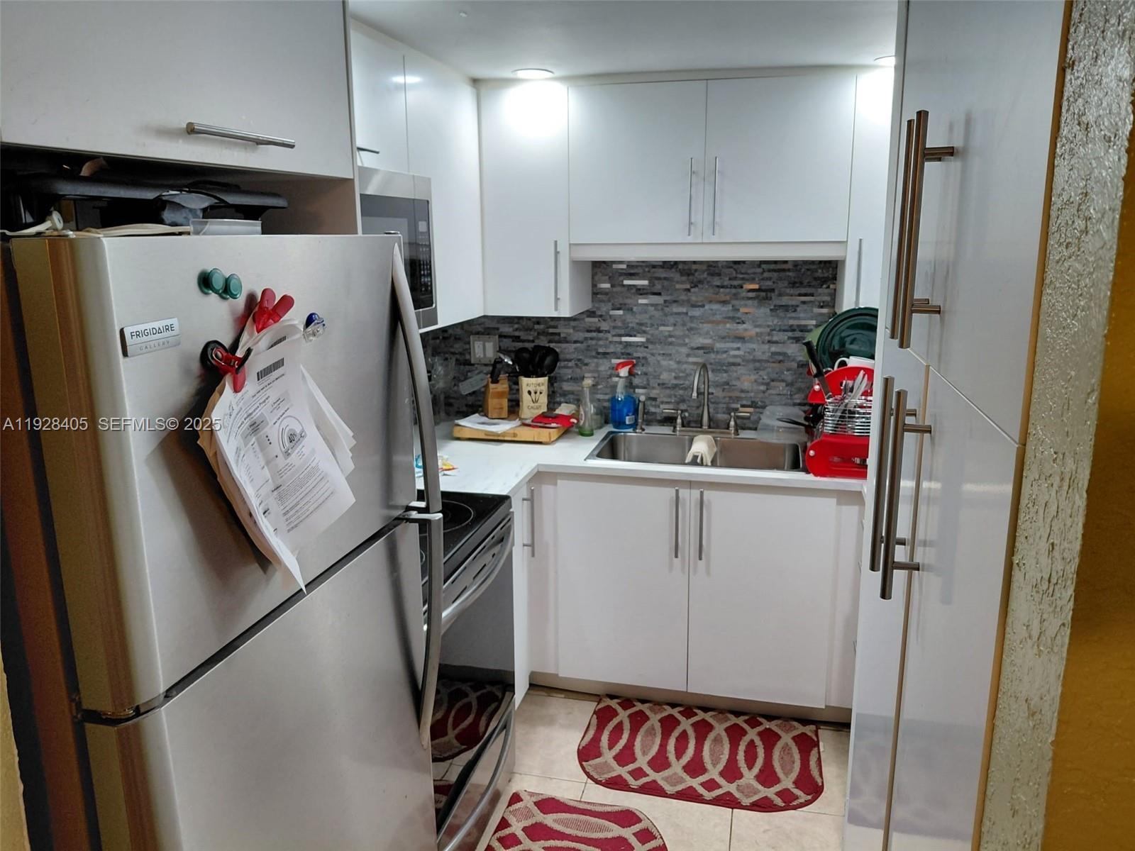 PALM TERRACE CONDO - Residential Lease