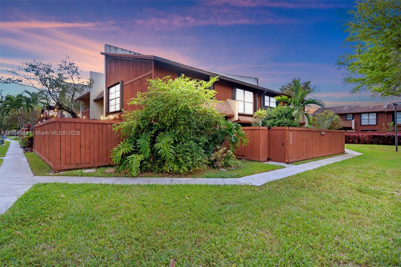 Property for Sale at 6421 Sw 116th Ct A, Miami, Broward County, Florida - Bedrooms: 3 
Bathrooms: 3  - $437,000