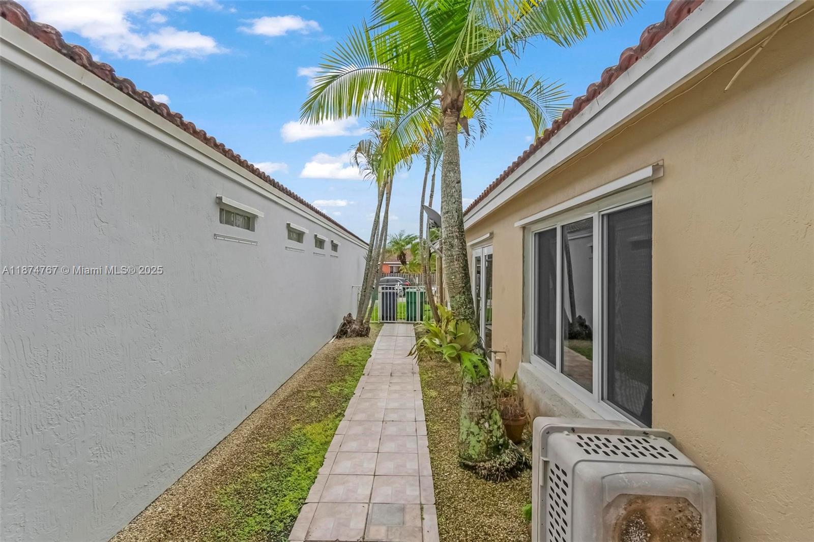 WEITZER SERENA LAKES WEST - Residential