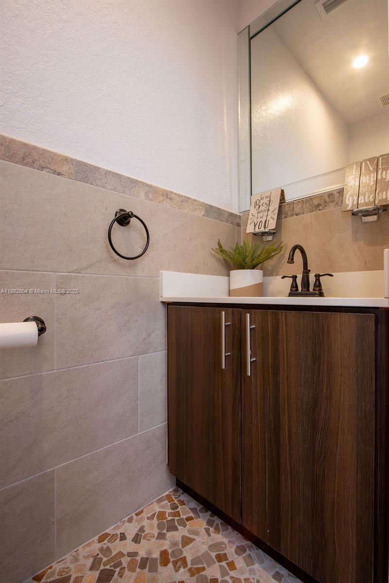 MAGNOLIA GDNS CONSOLIDATE - Residential