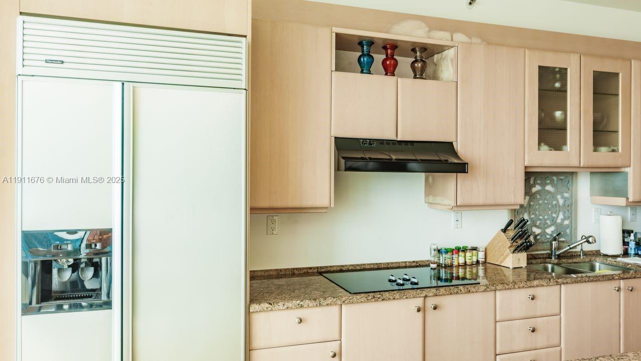 PORTOFINO TOWER CONDO - Residential Lease