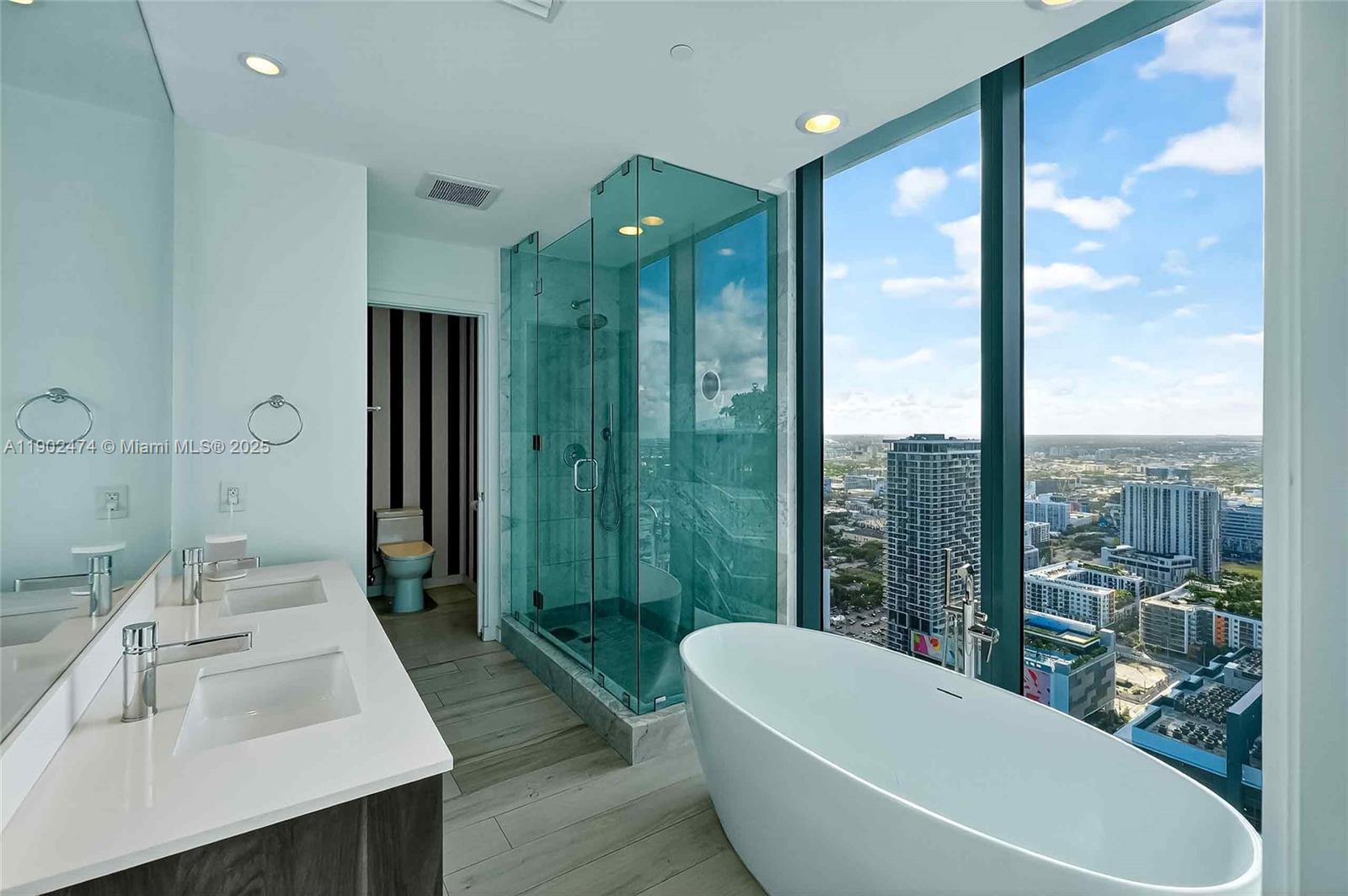 GRAN PARAISO CONDO - Residential Lease