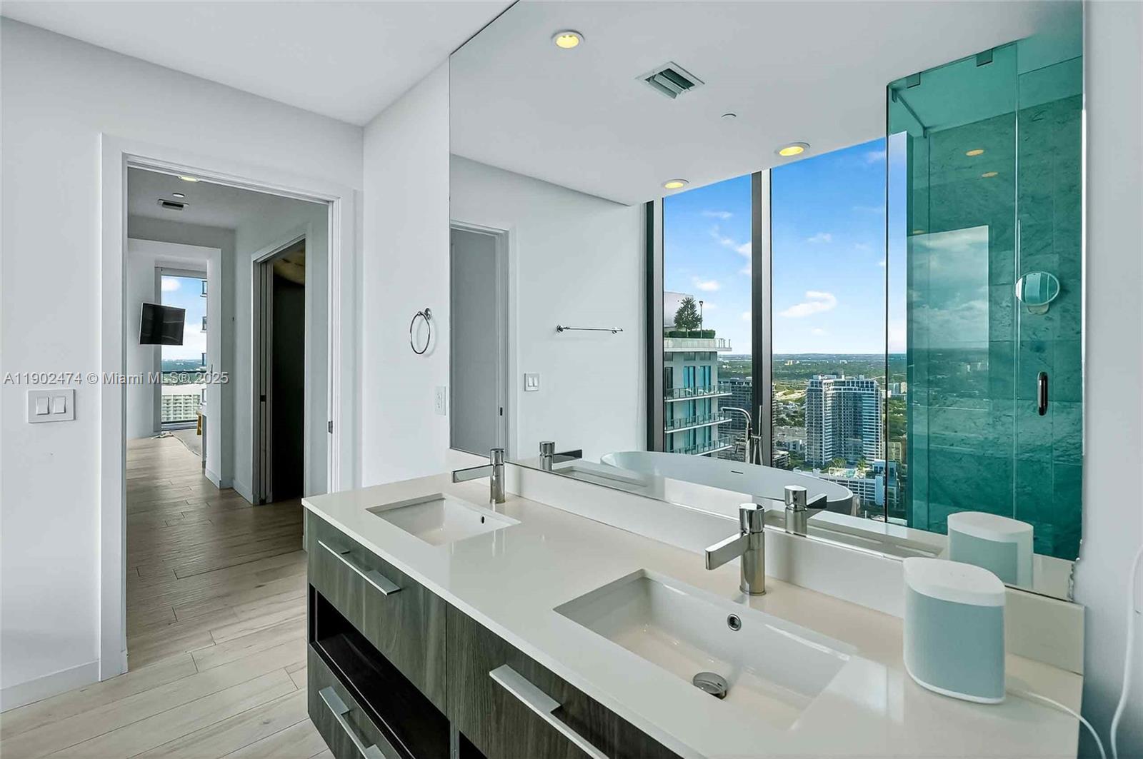 GRAN PARAISO CONDO - Residential Lease