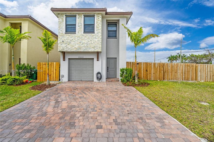Beautiful and elegant Corner lot with an extra-large backyard for both an RV and boat, high ceilings, and an open-concept design in the kitchen, perfect for entertaining friends and family. Discover the perfect home that encompasses both comfort and elegance. This spacious residence boasts 4 Bed 3.5 bath. With a one-car garage and enough space in the driveway for up to four cars. Nestled in a tranquil community, residents can revel in the luxury of a large pool, well-equipped gym, and inviting clubhouse, with the added bonus of a children's playground soon to be completed. Conveniently located near the turnpike. Supermarkets and gas stations are within easy reach, ensuring convenience at your doorstep. Natural light bathes the interior, creating a warm and welcoming ambiance.