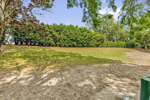 Tiny photo for 1479 Georgetown Ave, The Villages, FL 32162 (MLS # A12000001)