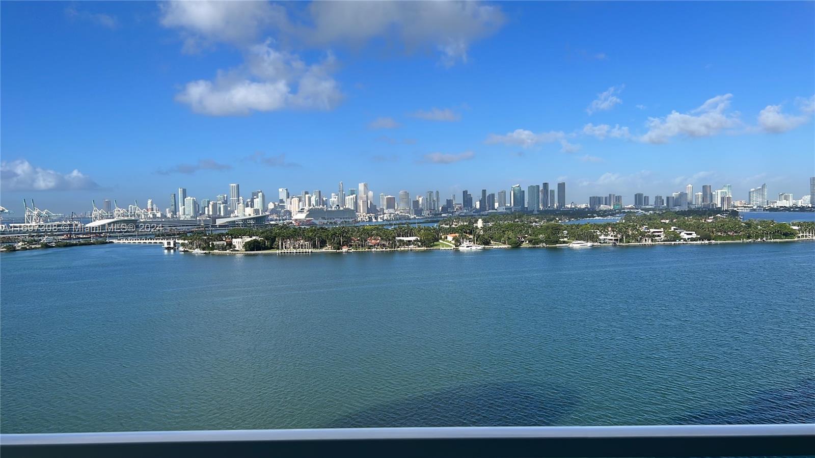 650 West Ave 1605, Miami Beach, Miami-Dade County, Florida - 1 Bedrooms  
1 Bathrooms - 