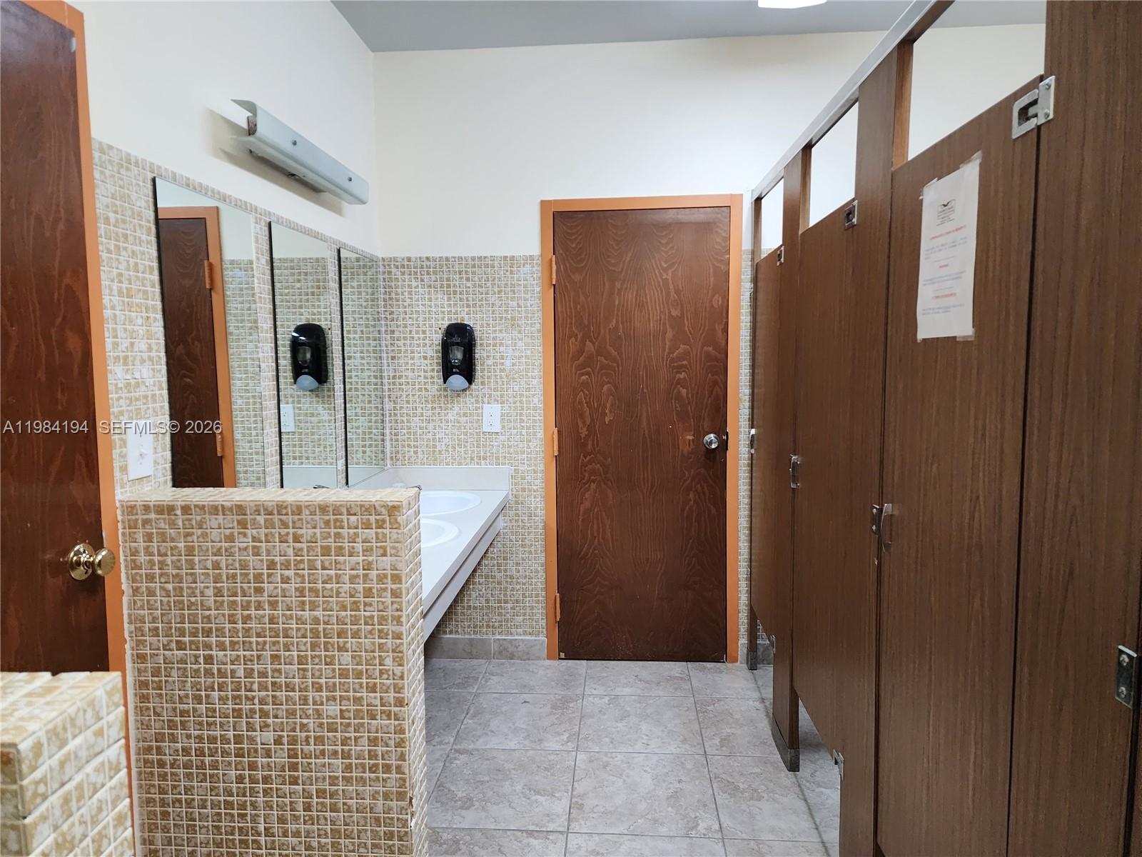 HERITAGE CIRCLE CONDO - Residential Lease