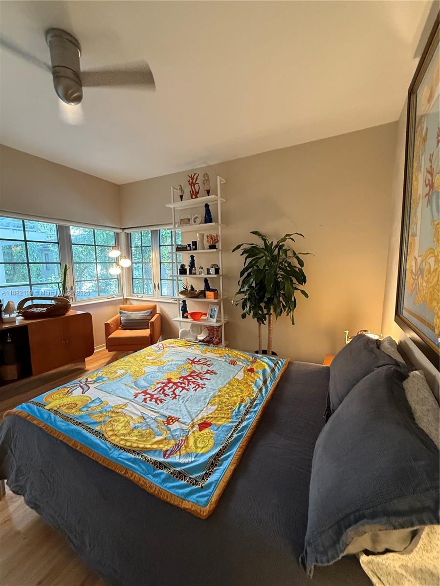 1600 Michigan Ave 1