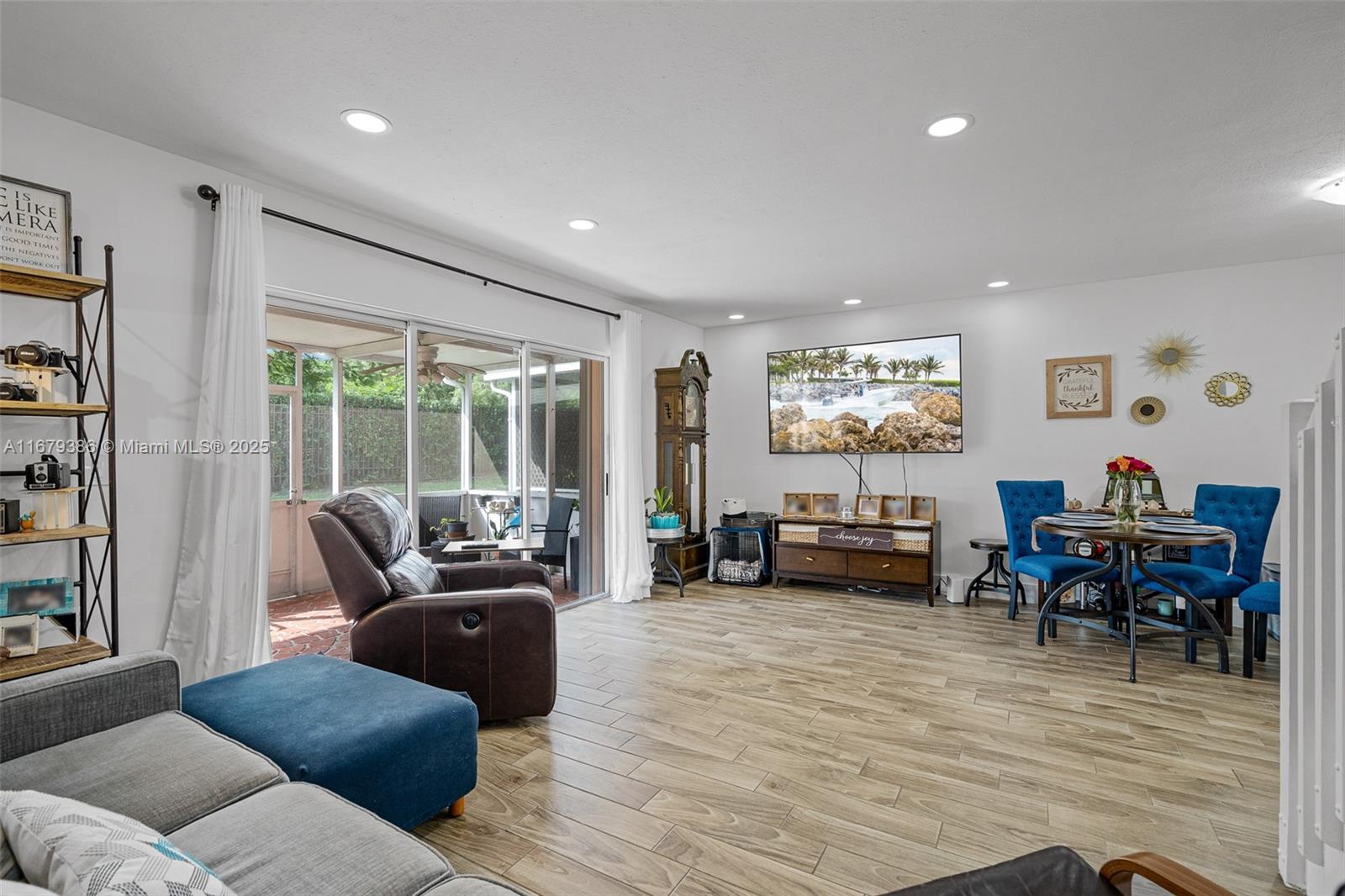 CHAPEL TRAIL II - Residential