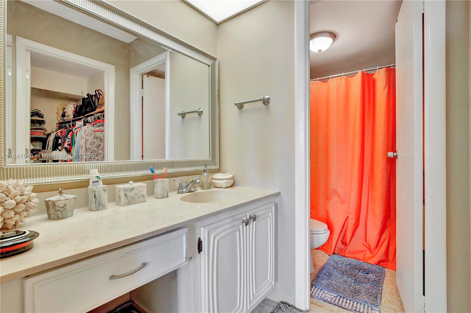 CONDOMINIUM 7 OF ENVIRON - Residential