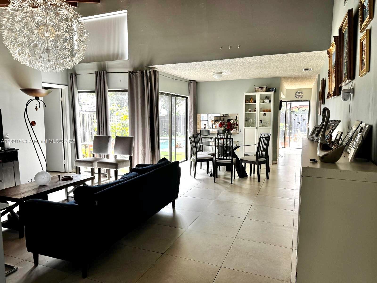 CROSSINGS PATIO HOMES SEC - Residential