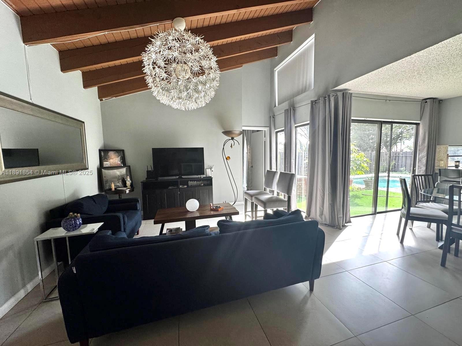 CROSSINGS PATIO HOMES SEC - Residential