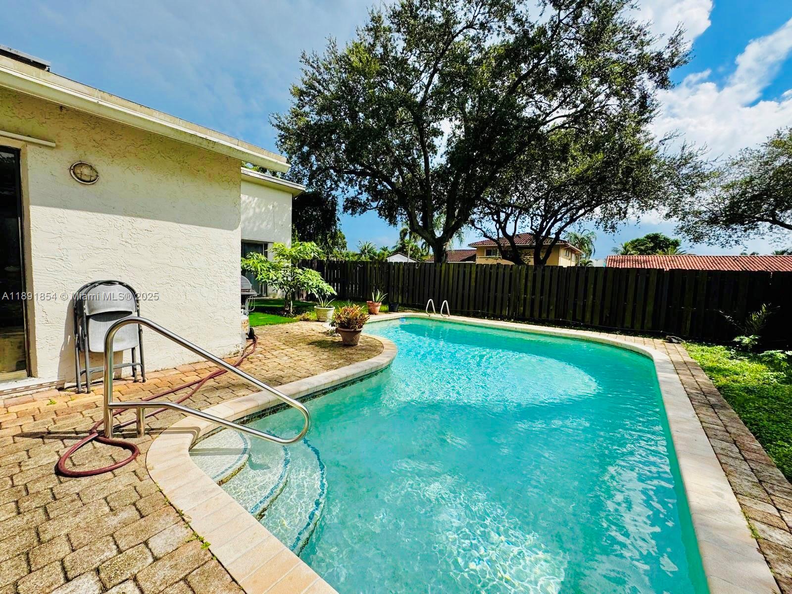 CROSSINGS PATIO HOMES SEC - Residential