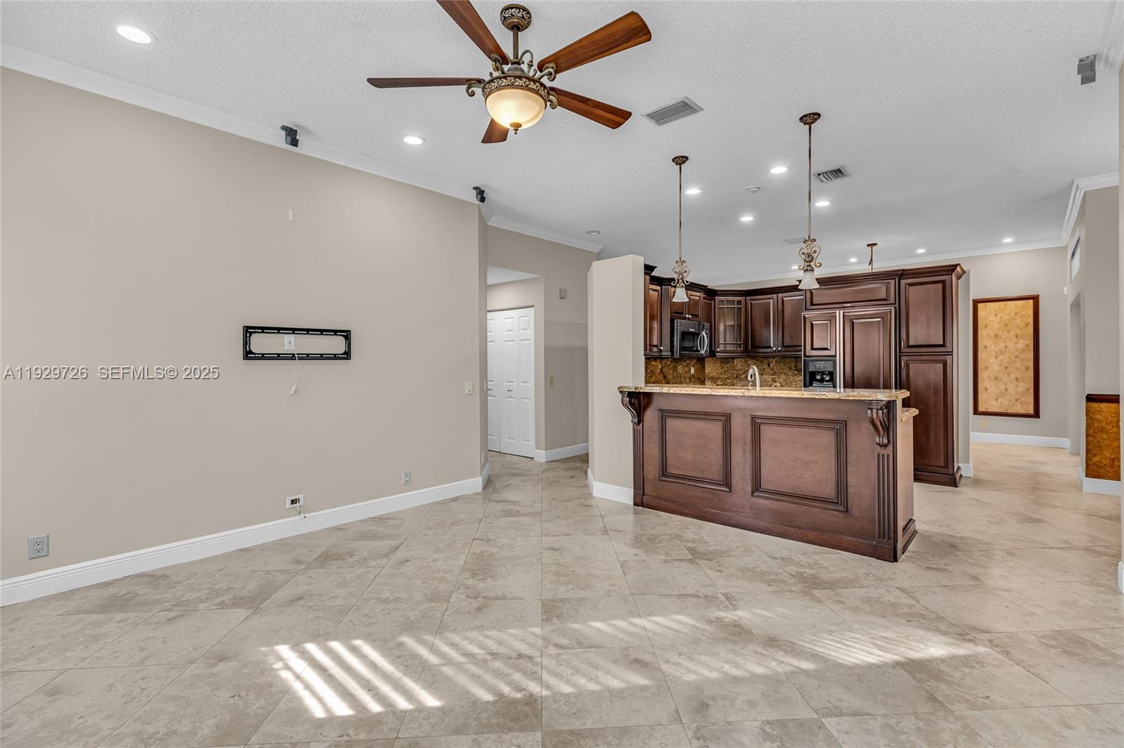 SECTOR 3 - PARCELS H I J - Residential Lease